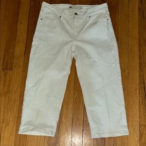 Levi's White Capri Pants with Frayed Hem